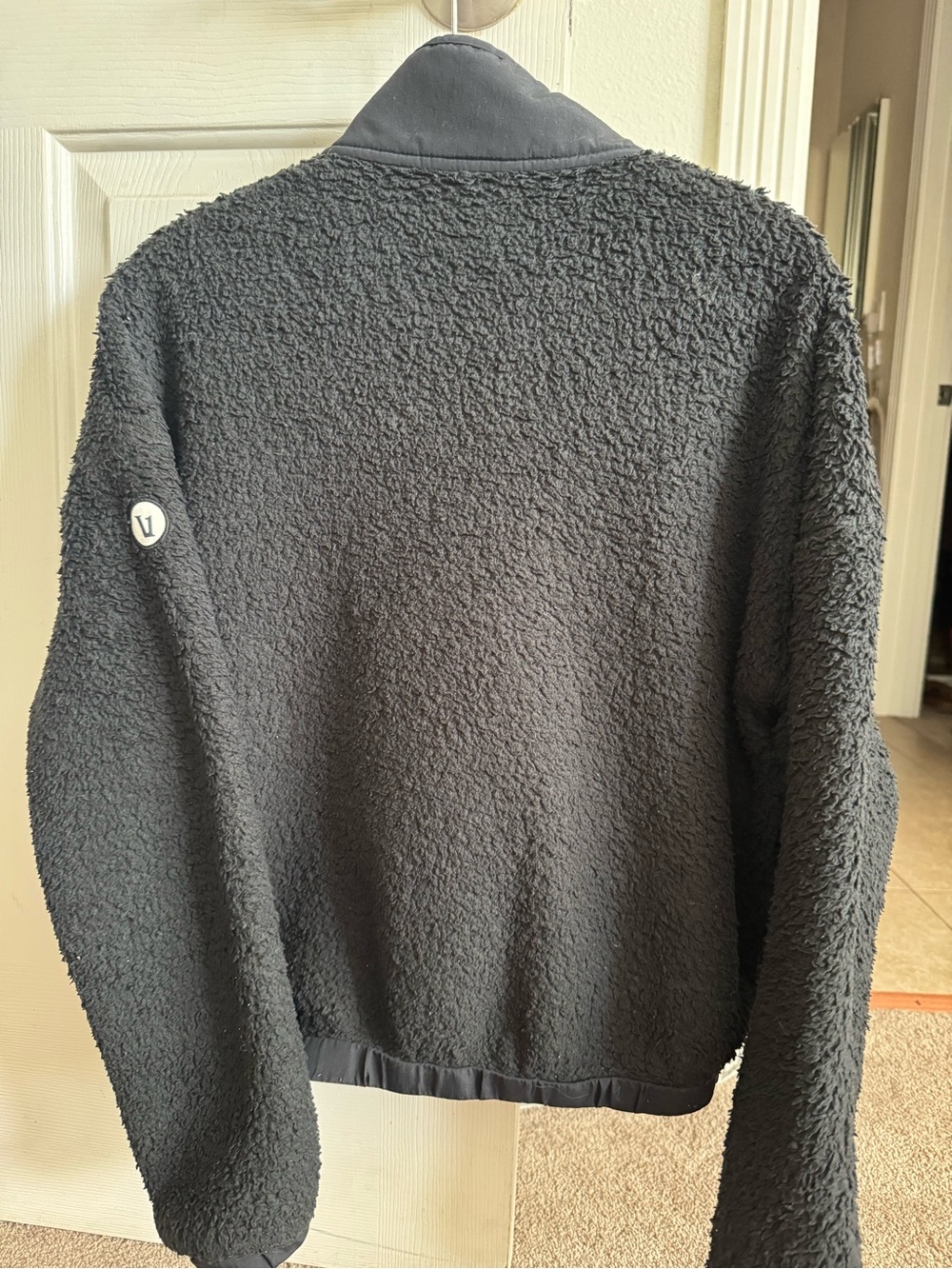 Vuori Black Sherpa Snap Pullover Jacket - Picture 4 of 6